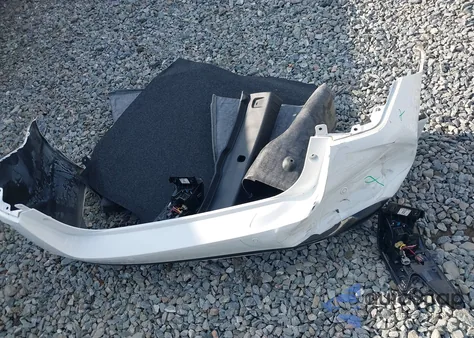 2024 Nissan Versa 1.6 S z USA, uszkodzony, nr VIN 3N1CN8BV7RL866223